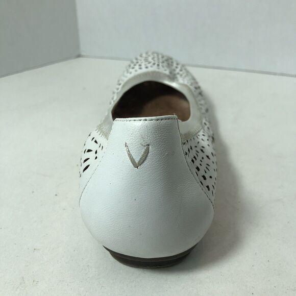 Vionic Ballet Flats Womens Size 6.5 Robyn White Perforated Upper Slip On C3 - Picture 6 of 15